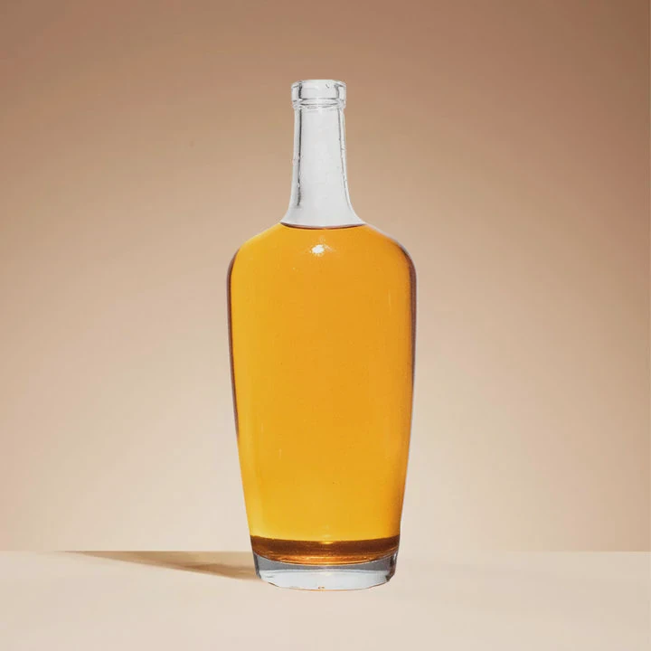 700Ml Square Glass Bottle For Spirits With Cork